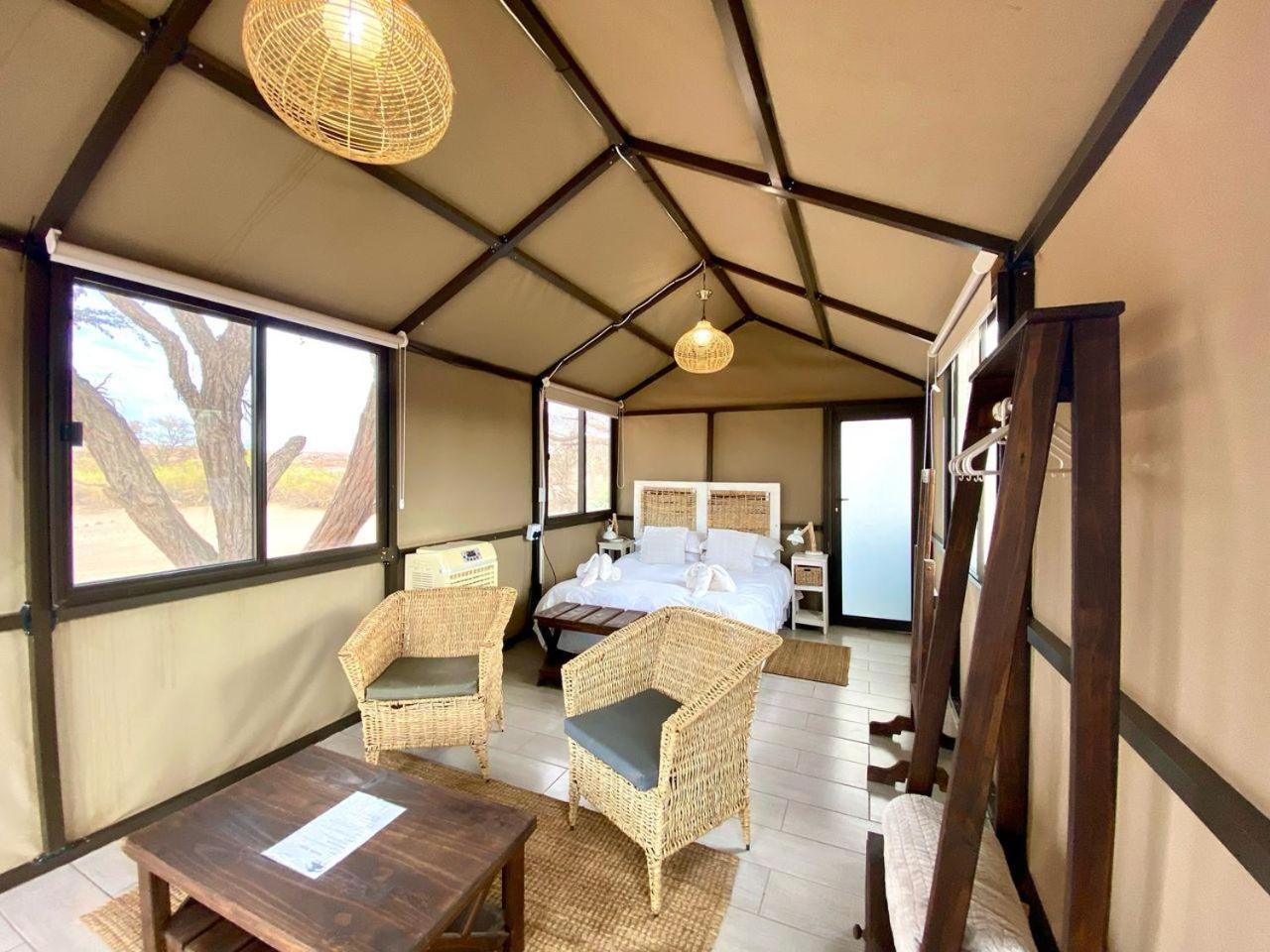 Brandberg White Lady Lodge Uis Zewnętrze zdjęcie